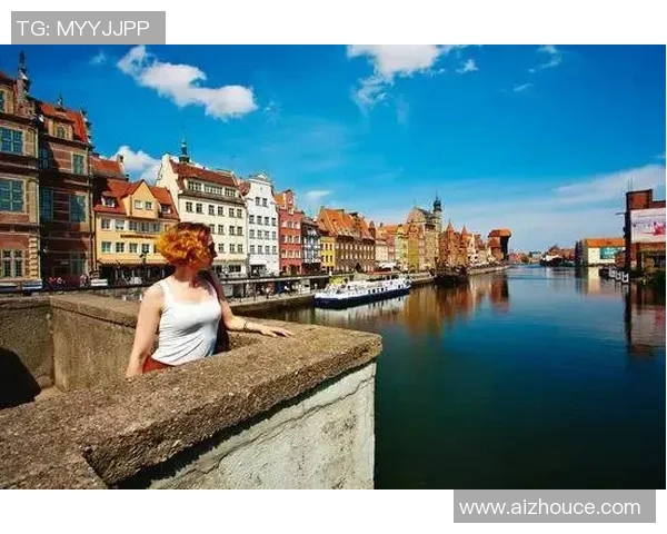 足球明星背后的魅力女性揭秘她们的爱情故事与生活点滴