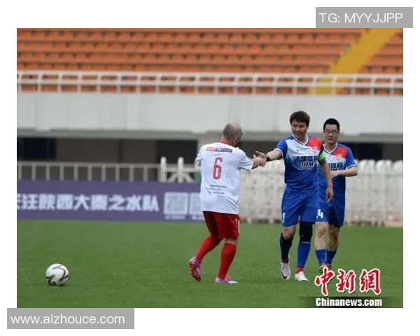 西安足球队与上海足球队赛后复盘分析及状态对比探讨 西安足球队与上海足球队赛后复盘分析及状态对比探讨