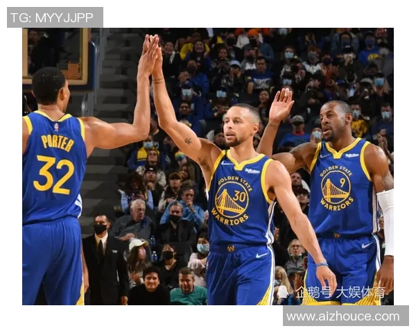 重庆足球队战术变革引发热议新思路助力球队崛起与发展