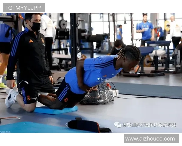 健身教练与足球明星的完美合作如何塑造运动员的身体与精神双重素质