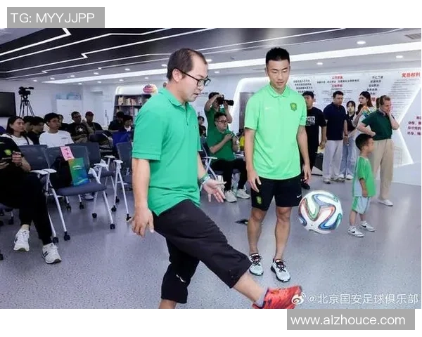 足球明星加盟国内综艺节目引发热议球迷与粉丝期待精彩互动与新鲜体验 足球明星加盟国内综艺节目引发热议球迷与粉丝期待精彩互动与新鲜体验